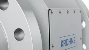 altosonic-ultrasonic-flowmeter-flange-close-up-front-left